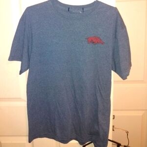 Men's Size Medium Arkansas Razorback Flag T-shirt